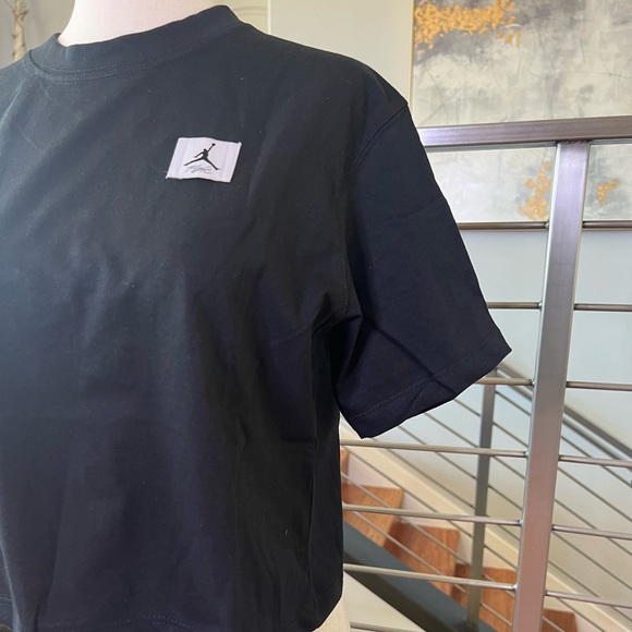 Jordan Nike Essentials Boxy 2 Logo Cropped T-Shirt - Black - Picture 3 of 11